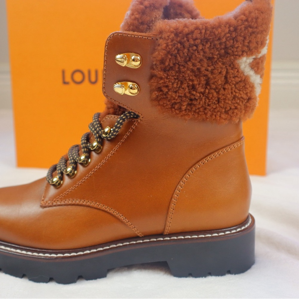 Louis Vuitton Territory Shearling Flat Ranger Boots - Picture 15 of 16